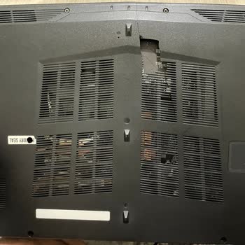 MSI PL62 7RC Back Cover Cracked Without Impact, and Spare Parts Are Unavailable