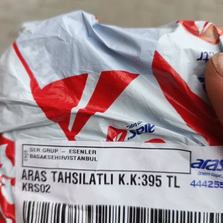 Sipariş Verdiğim Renkten Farklı Ürün Gönderildi Ve İade Sorunu Yaşıyorum