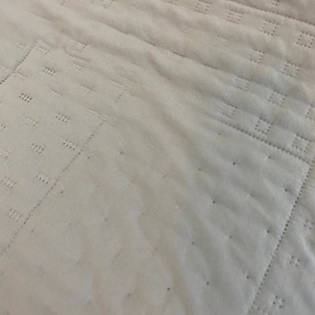 Kısa Sürede Yıpranan Yatak Örtüsü Ve Tüylü Yastıklar İçin Destek Talebi