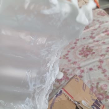 Online Siparişimde Saç Kremi Akmış Ve Diğer Ürüne Bulaşmış