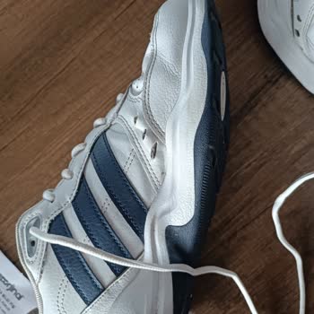 Adidas Ayakkabıda Yazı Silinmesi Ve Değişim Sorunu