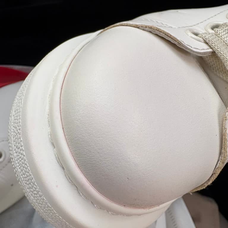 GS Store'dan Aldığımız Bayrak Kıyafetlerimizi Boyadı, Zararımız Karşılanmıyor