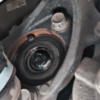 Yetkili Servis Hatalı Onarım Sonrası Araçsız Mağduriyet