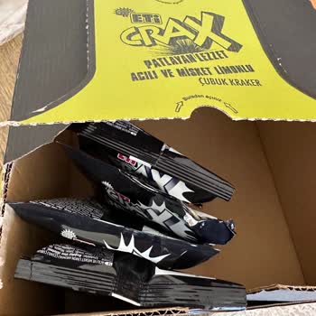 Aldığım Eti Crax Paketlerinden Biri Açık Çıktı