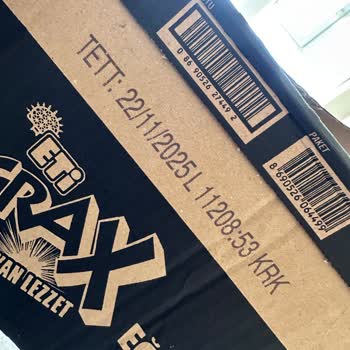 Aldığım Eti Crax Paketlerinden Biri Açık Çıktı