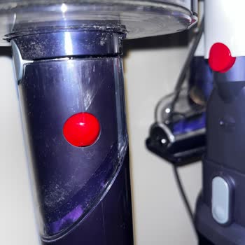 Dyson Süpürgemin Bağlantı Noktası 1 Ayda Esnedi!