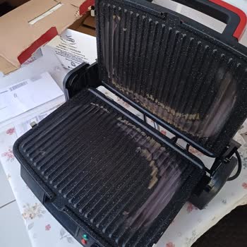 Sinbo Tost Makinesi Kullanılmadan Arızalandı, Servis Sorunu Yaşadım