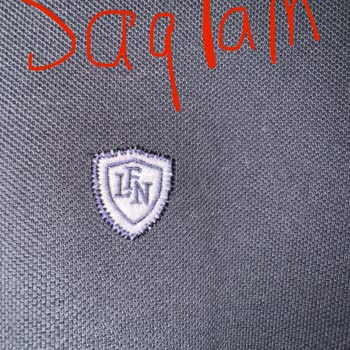 Lufian Polo Yaka Tişörtte Amblem Dikişleri Aynı Anda Yırtıldı