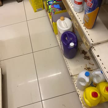 Şok Market Şubesinde Hijyen ve Soğuk Zincir Sorunu