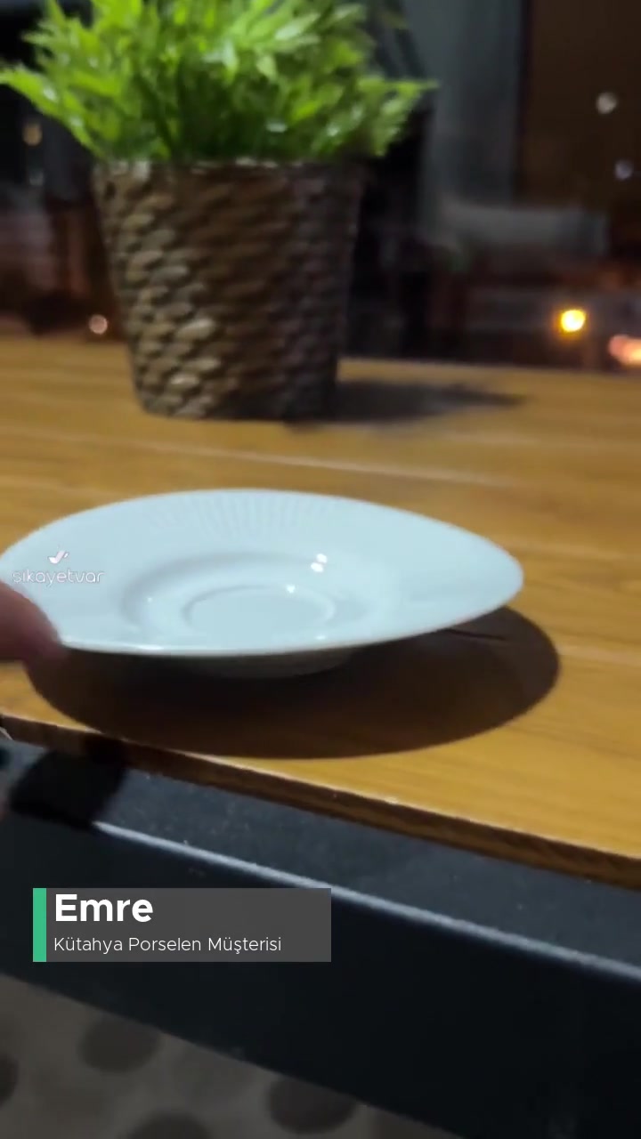 Kütahya Porselen Fincan Tabaklar Yamuluyor videonun kapak resmi