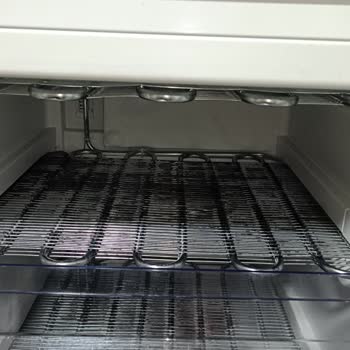 Profilo Dondurucu Raflarında Paslanma Ve Ücretli Değişim Talebi