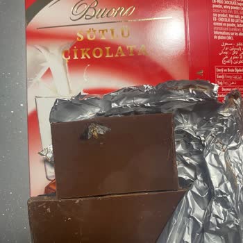 Çikolatadan Çıkan Böcek Yüzünden Yaşadığım Şok