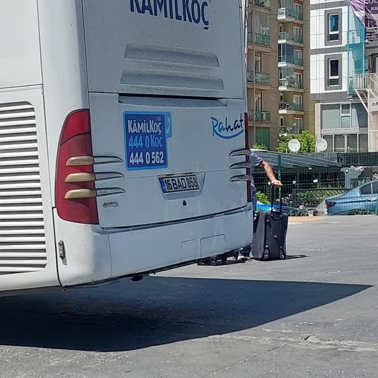 Kamil Koç'ta Hayati Tehlike Ve Umursamazlık: Sıcak, Arızalı Otobüsle Zorlu Yolculuk