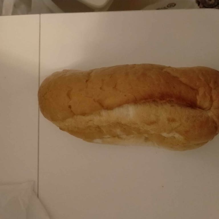 Mega Market'te Satılan Ekmeklerin Düşük Kalitesi Ve Müşteri Memnuniyetsizliği