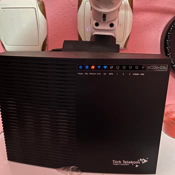 Sürekli Kesilen İnternet Ve Çözümsüz Müşteri Hizmetleri