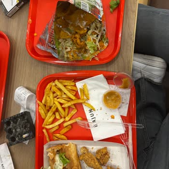 Siparişlerin Soğuk Ve Bayat Gelmesi, Personel İlgisizliği