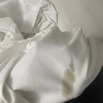 Gelinlik Teslimatında Leke Ve İlgisizlik Sorunu