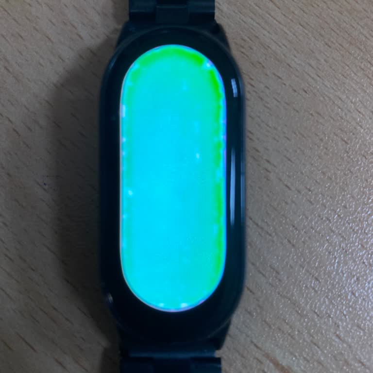 Mi Band 8 Ekranında Yeşil Görüntü Ve Dokunmatik Arızası Yaşadım