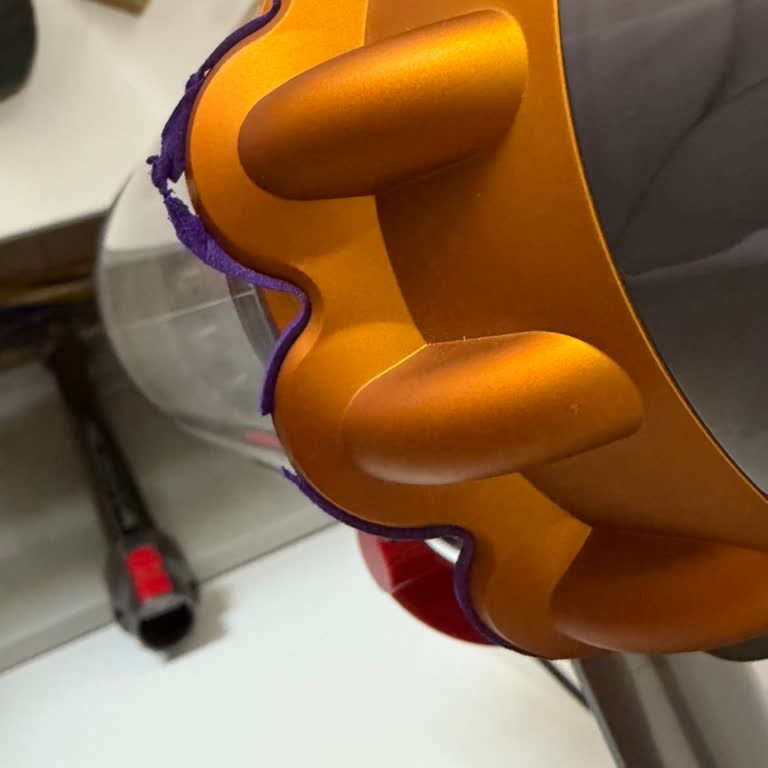 Süpürgenin Lastiklerinin 6 Ayda Sökülmesi Ve Garanti Dışı Bırakılması Hayal Kırıklığı Yarattı