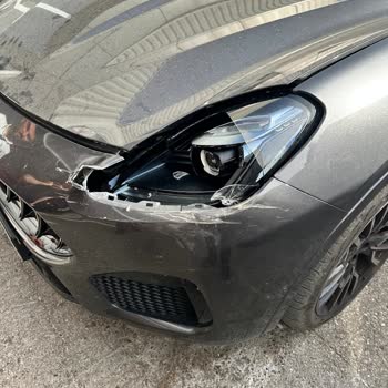 Yetkili Serviste Aracım Otoparkta Hasar Gördü, Mağdur Edildim