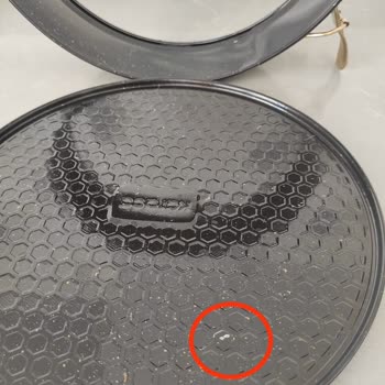 Karaca Züccaciye Kullanılmadan Boyası Atan Kek Kalıbı Hayal Kırıklığı Yarattı