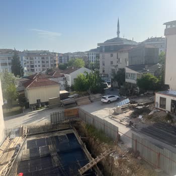 İstanbul Büyükşehir Belediyesi İnşaat Nedeniyle Yolun Uzun Süredir İşgal Edilmesi