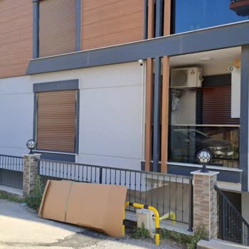 Beko Servisi Teslimat Sonrası Ambalaj Atıklarını Apartmanda Bıraktı