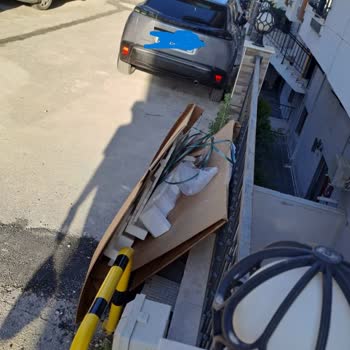 Beko Servisi Teslimat Sonrası Ambalaj Atıklarını Apartmanda Bıraktı