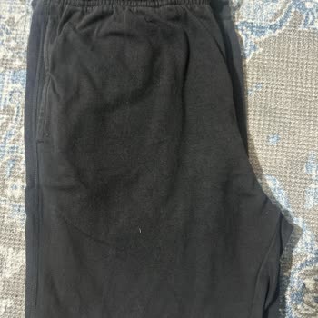 Nike Eşofman İlk Yıkamada Çekti Ve Renk Attı Mağaza Çözüm Sunmadı