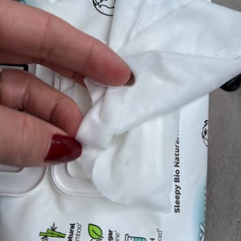 Bebek Ürününde Küf Şoku: Sağlıksız Islak Mendil Mağduriyeti