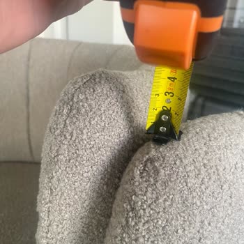 Mudo Maslak Şubesinden Alınan Sandalyelerde Yükseklik Ve İletişim Sorunu