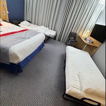 THY Holidays İle Paris Tatilimizde Otel Hijyen Ve Hizmet Sorunları Hayal Kırıklığı Yarattı