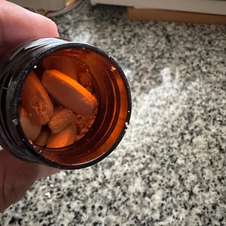 Aldığım Ürün Parçalanmış Ve Yapışmış Geldi, Şikayetime Dönüş Olmadı