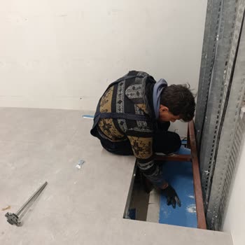 Maaşlarımız Ödenmiyor, İşten Kovulmakla Tehdit Ediliyoruz