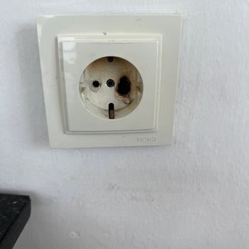 White Country Boutique Hotel Hayatımda Gördüğüm En Kirli Otel