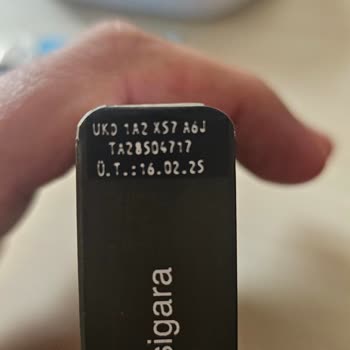 Parliament Midnight Blue Sigarasında Patlama Ve Tütün Dökülmesi Sorunu