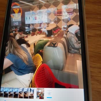 Köfteci Yusuf Şubesinde Hijyen Ve Personel Sorunu