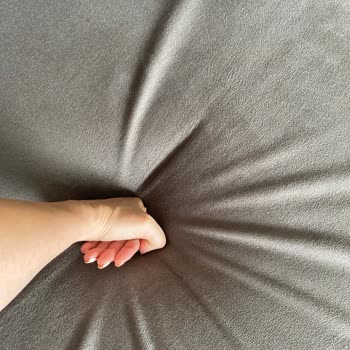 Kelebek Mobilya Valencia Koltuklarda Tekrarlayan Çökme Sorunu