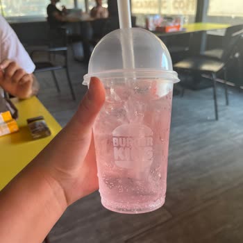 Sipariş Edilen İçecek Görselden Farklı Geldi, Çalışanların Yaklaşımı Hayal Kırıklığı Yarattı