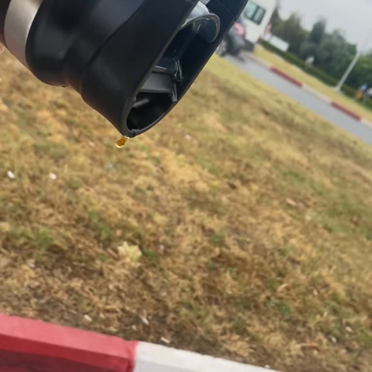 Stanley Termosumun Kapağı Su Sızdırıyor, Muhatap Bulamıyorum