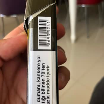 Marlboro Touch Blue Sigara Paketinde Üretim Hatası Ve Yabancı Madde Sorunu