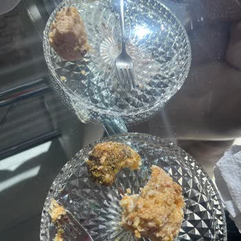 Taze Diye Satılan Eklerler Ekşimiş Çıktı, Sağlığımız Riske Atıldı