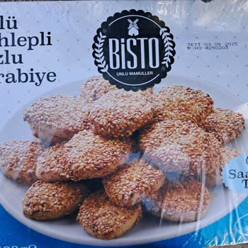 Aldığım Kurabiye Hem Dağılmış Hem De Mahlep Tadını Taşımıyor