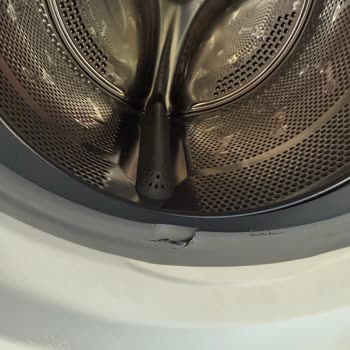 Hoover Çamaşır Makinesinde Körük Yırtılması Garanti Dışı Bırakıldı