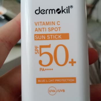 Dermokil Vitamin C Sun Stick İçindeki Sert Parçalar Yüzümü Tahriş Etti