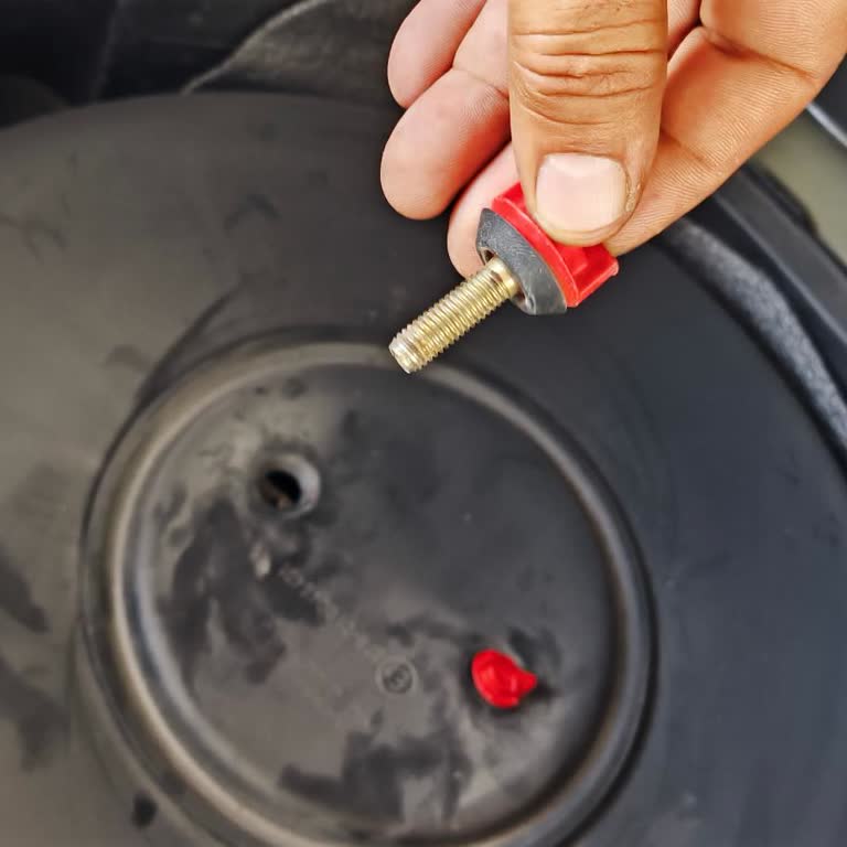 Tüvtürk Muayene İstasyonunda Keyfi Araç Bıraktırma Ve Personel Davranışı