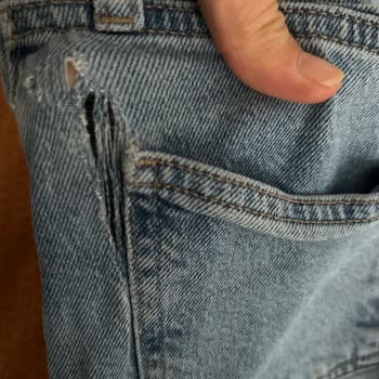 Aldığım Kotlar Kısa Sürede Yırtılıyor Kalite Beklentimi Karşılamıyor