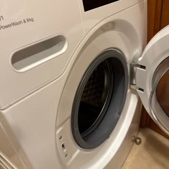 Garanti Kapsamında Lastik Değişimi İçin Ücret Talebi Ve Muhatap Bulamama