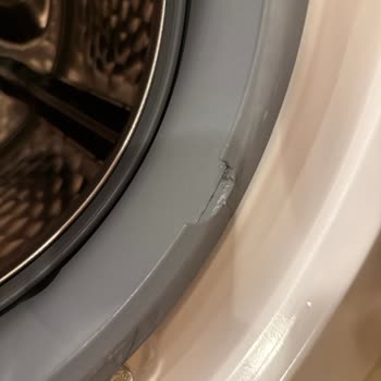 Garanti Kapsamında Lastik Değişimi İçin Ücret Talebi Ve Muhatap Bulamama