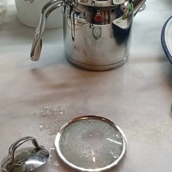 Korkmaz Çaydanlık Kapağı Bir Ay Dolmadan Kırıldı Mağduriyet Yaşadım
